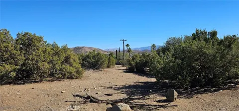 Sierra Hwy/Clayvale