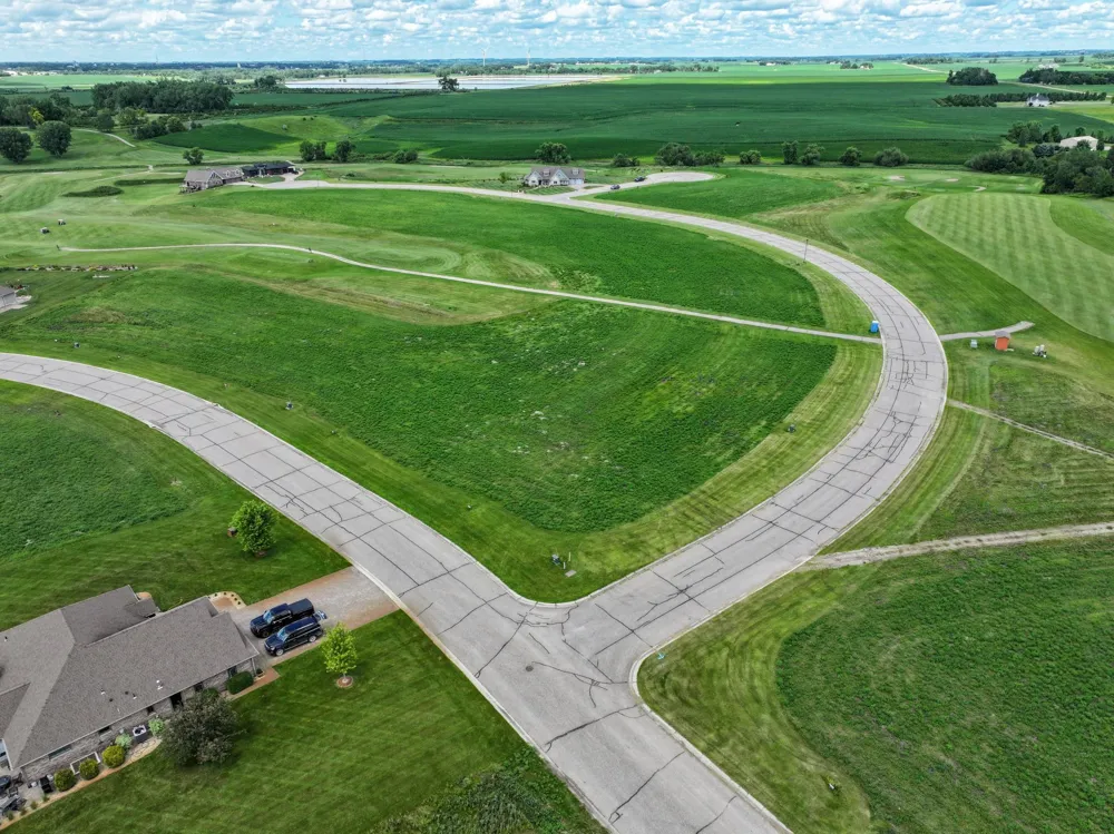 25213 Eagle Trace Hancock, MN 56244