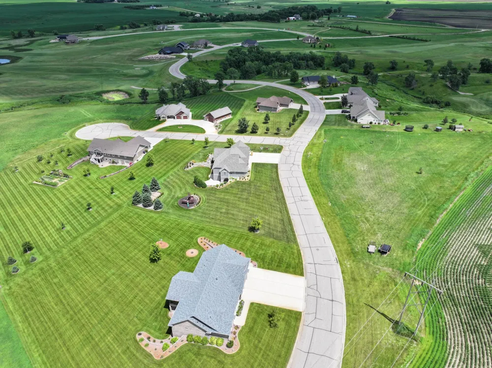 25211 Eagle Trace Hancock, MN 56244