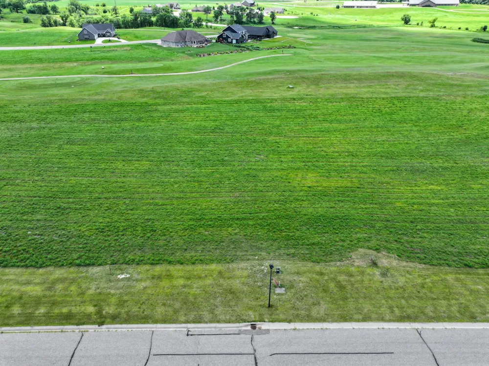 25217 Eagle Trace Hancock, MN 56244