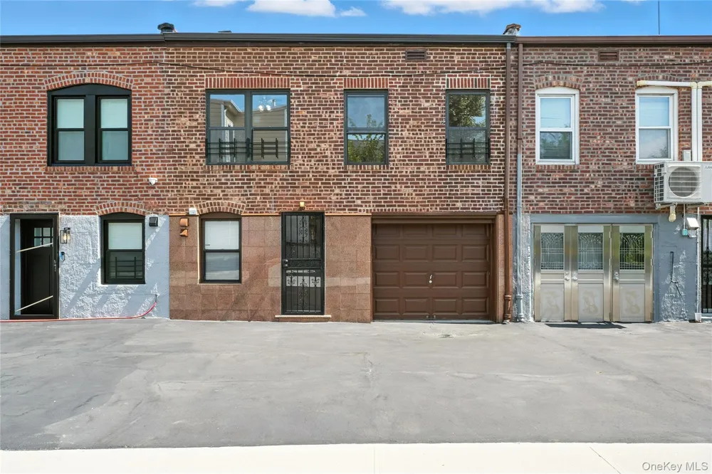 5958 69th Place Maspeth, NY 11378