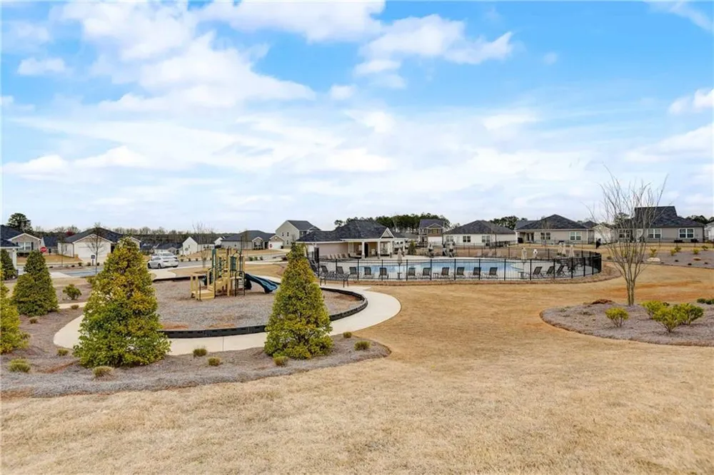 257 Bur Oak Bend #Aria Newnan, GA 30265