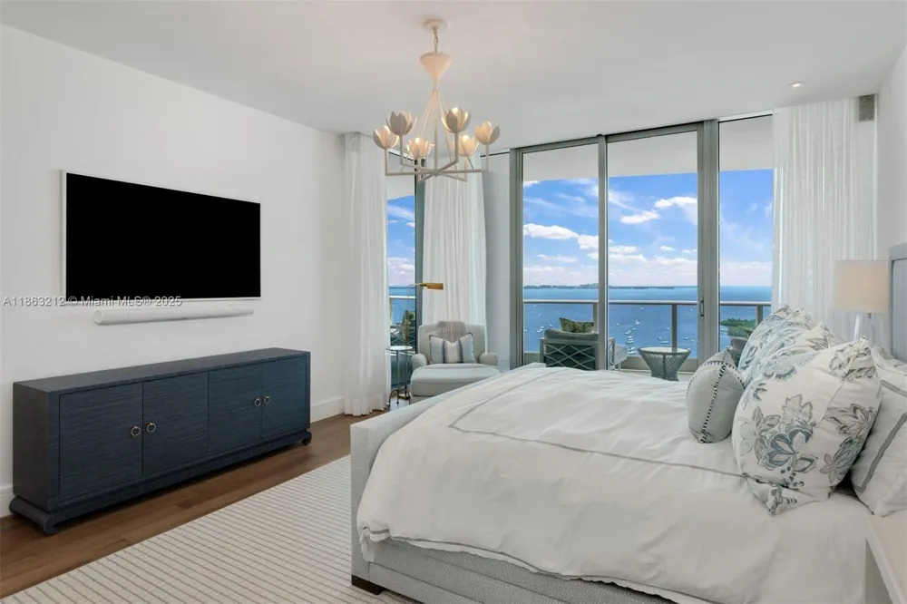 2627 S Bayshore Dr #2801 Miami, FL 33133