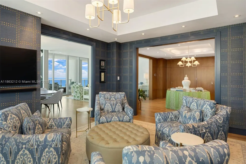 2627 S Bayshore Dr #2801 Miami, FL 33133