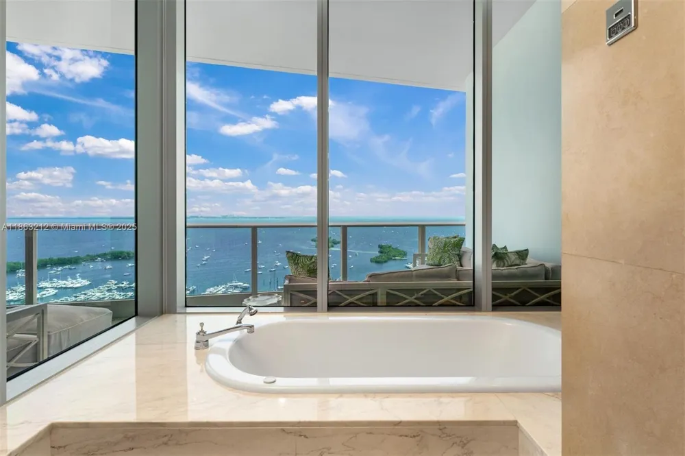 2627 S Bayshore Dr #2801 Miami, FL 33133