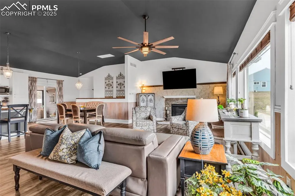 10380 Coyote Lane Rye, CO 81069