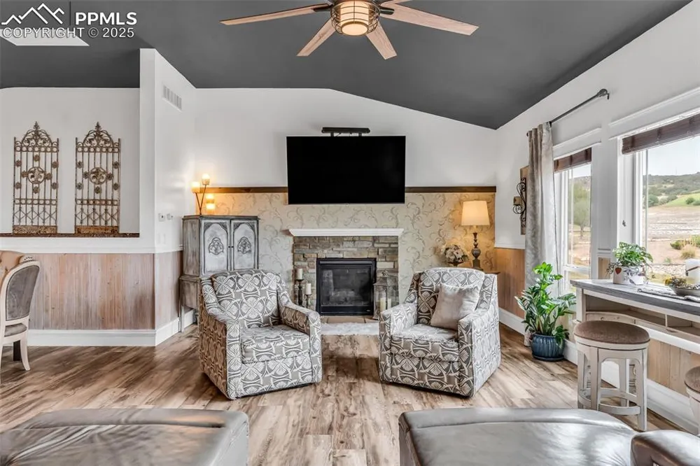 10380 Coyote Lane Rye, CO 81069
