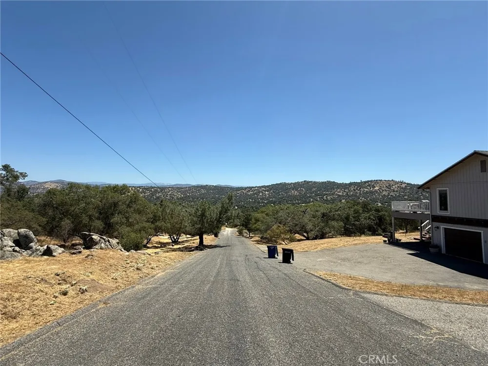 1 Wild Horse Way Coarsegold, CA 93614