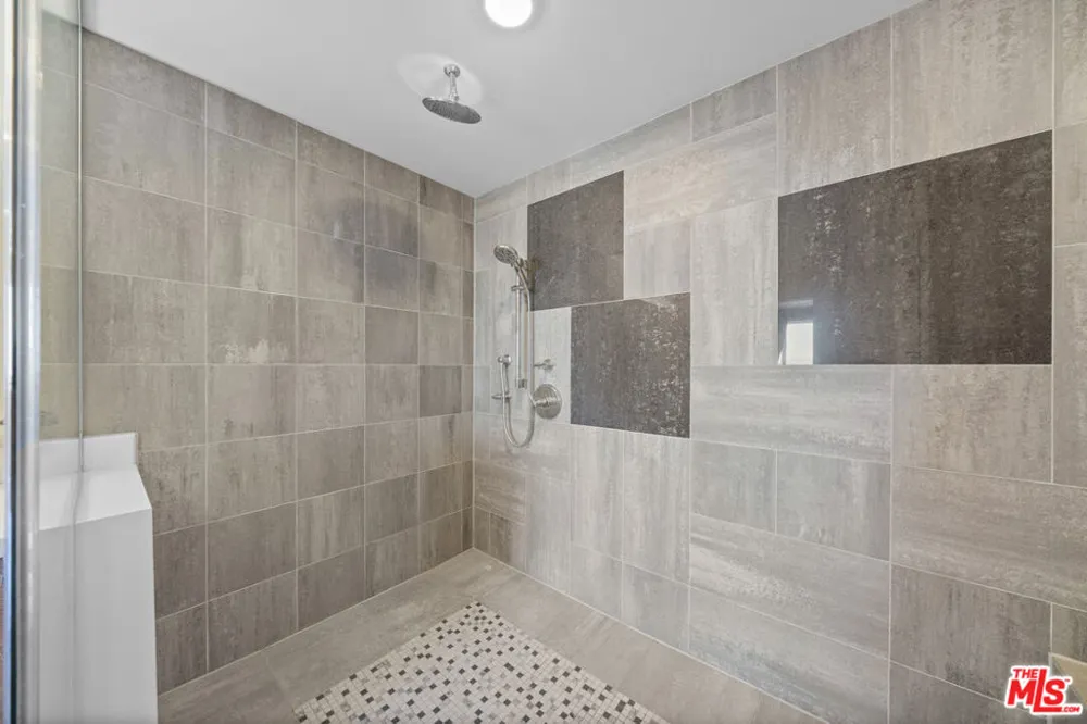 3785 Wilshire Boulevard #1709 Los Angeles, CA 90010