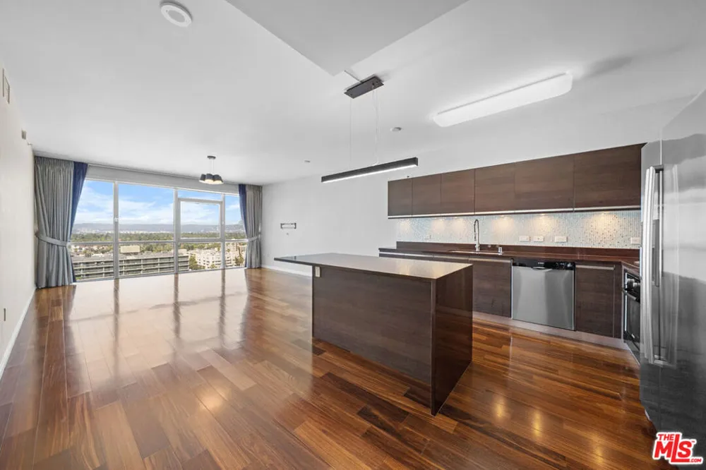 3785 Wilshire Boulevard #1709 Los Angeles, CA 90010