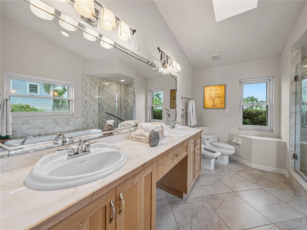366 6TH AVENUE Tierra Verde, FL 33715