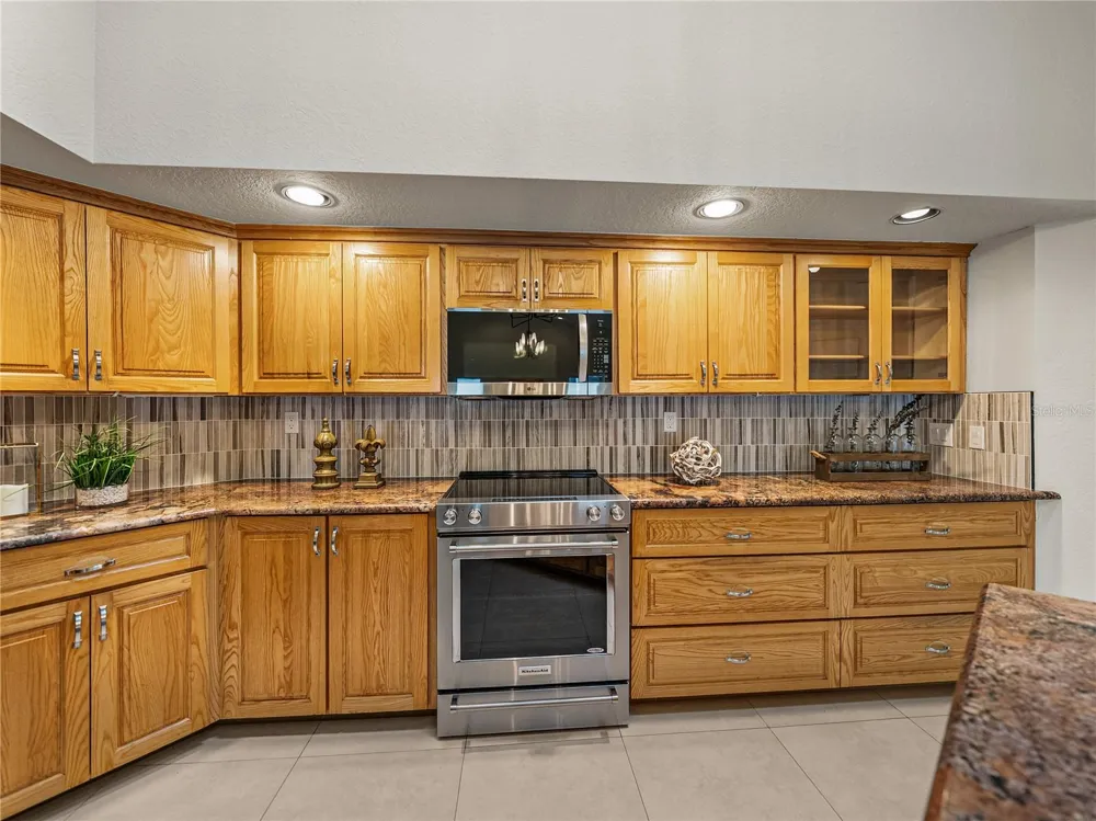 366 6TH AVENUE Tierra Verde, FL 33715