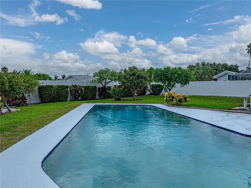 366 6TH AVENUE Tierra Verde, FL 33715