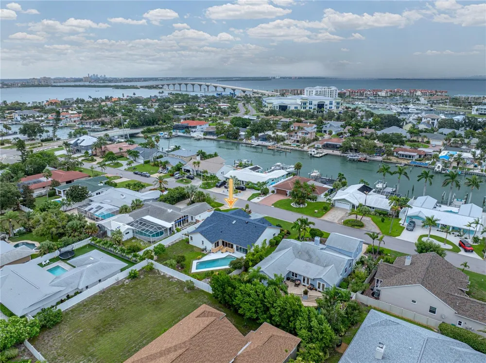 366 6TH AVENUE Tierra Verde, FL 33715