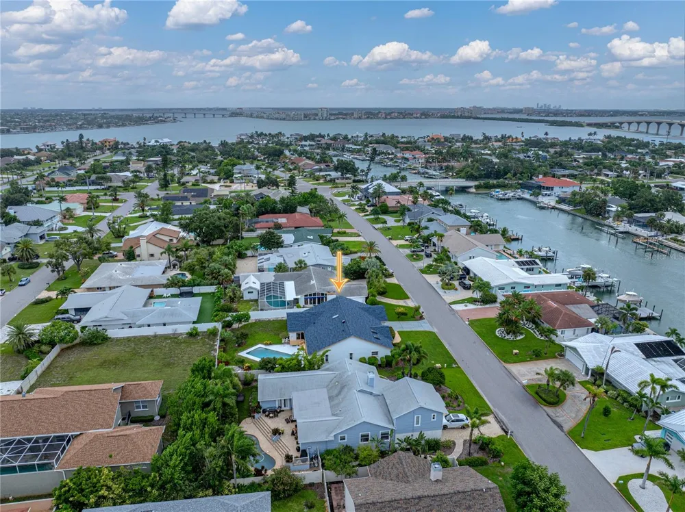 366 6TH AVENUE Tierra Verde, FL 33715