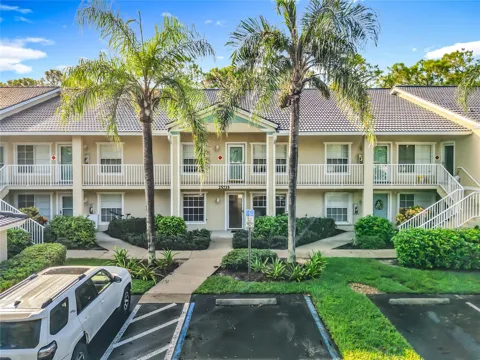 25735 LAKE AMELIA WAY #103