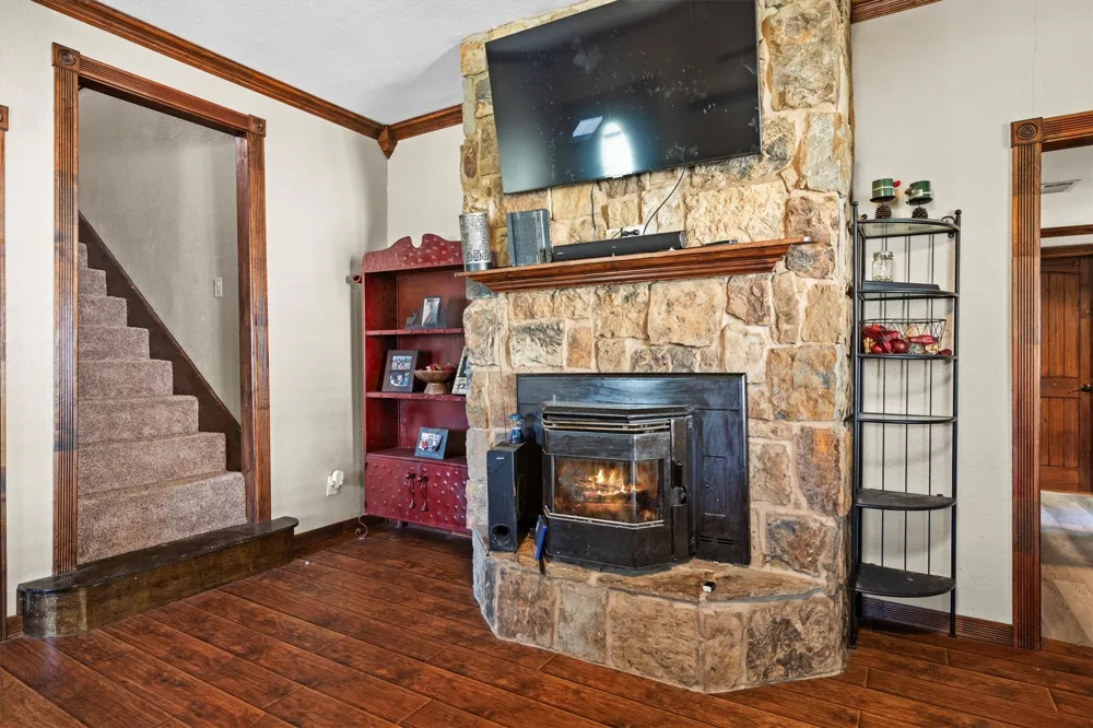 801 E Main Street Tioga, TX 76271