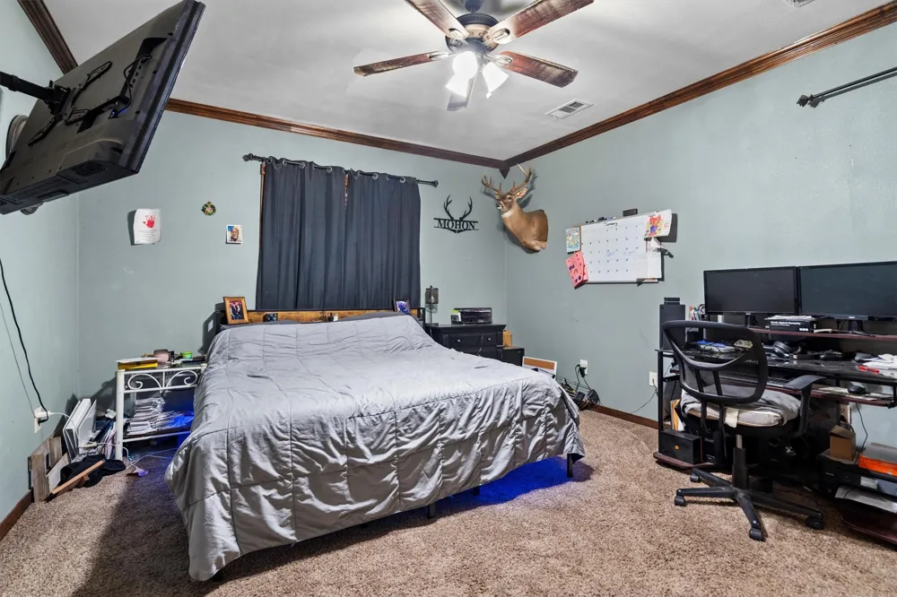 801 E Main Street Tioga, TX 76271
