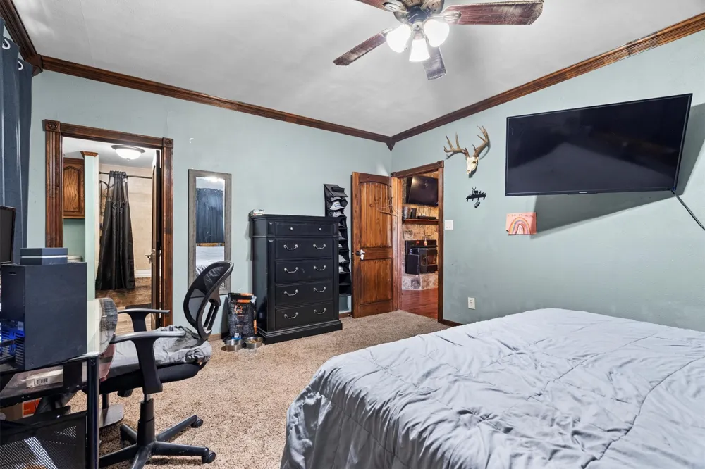 801 E Main Street Tioga, TX 76271