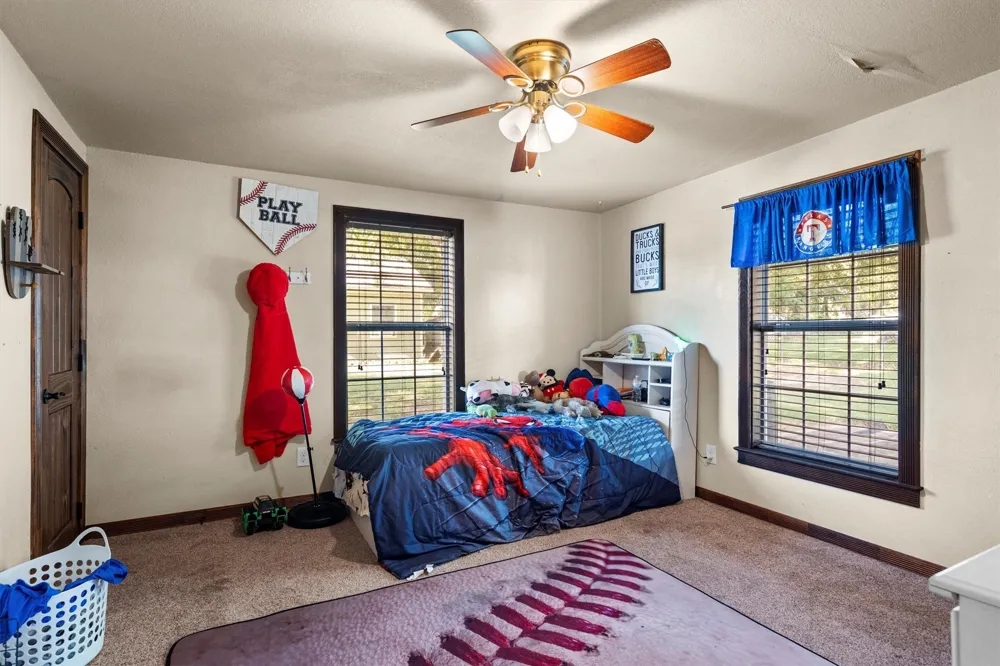 801 E Main Street Tioga, TX 76271