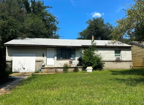 223 E 52nd Street