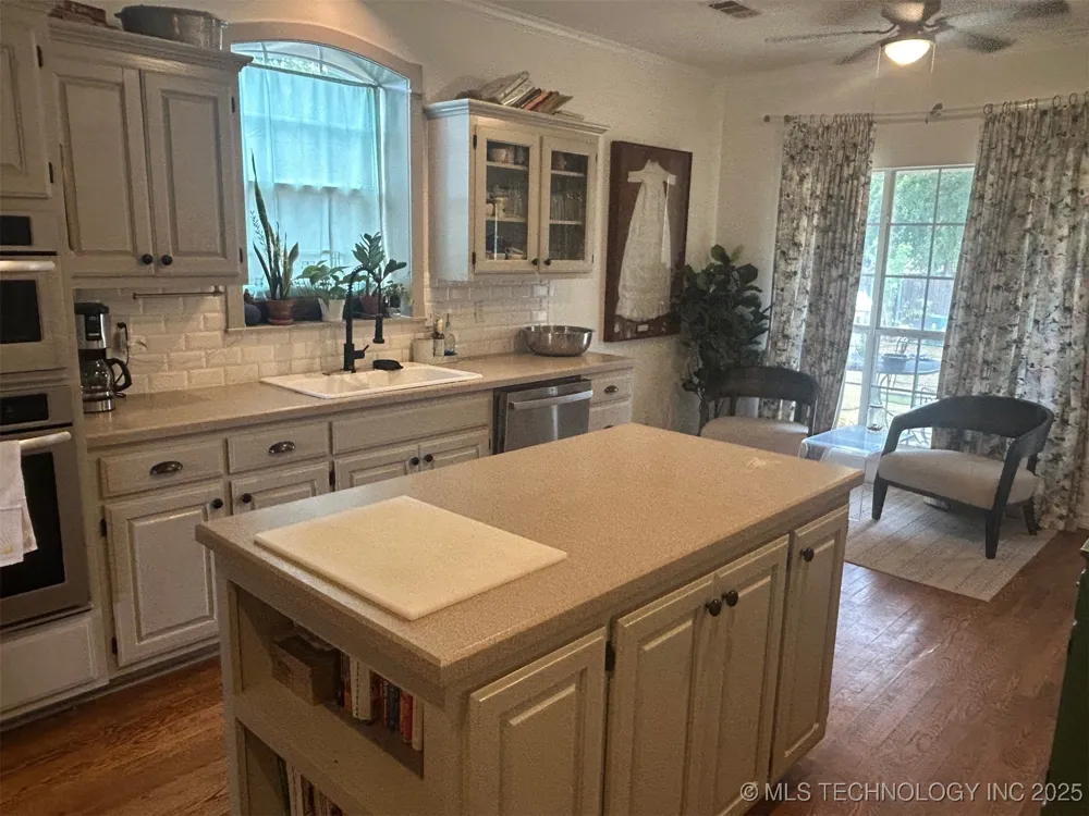 6912 E Galveston Street Broken Arrow, OK 74014