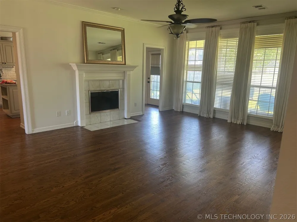 6912 E Galveston Street Broken Arrow, OK 74014