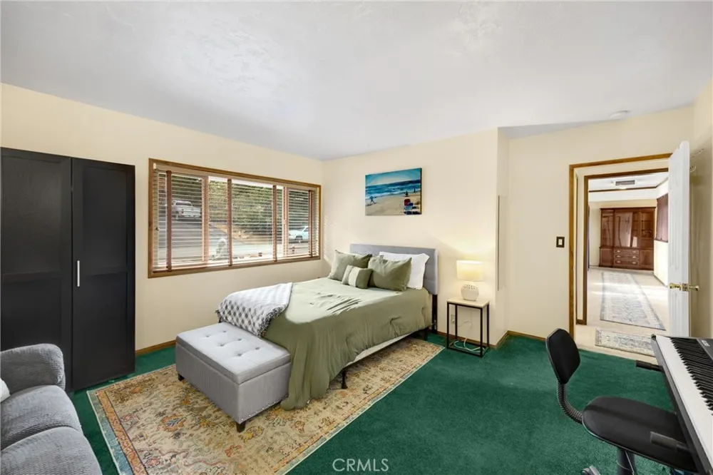5495 Summit Drive Wrightwood, CA 92397