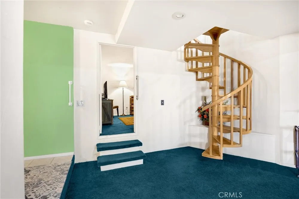 5495 Summit Drive Wrightwood, CA 92397