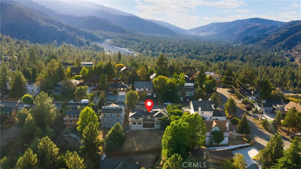 5495 Summit Drive Wrightwood, CA 92397