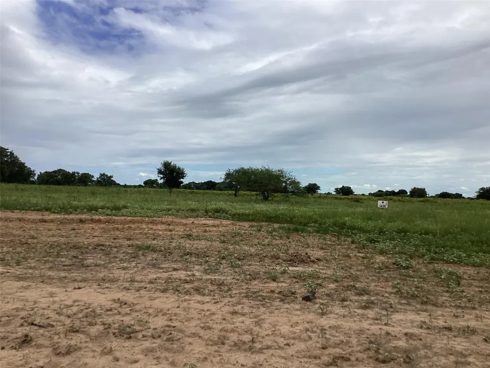 88 Gadwall Lane Columbus, TX 78934