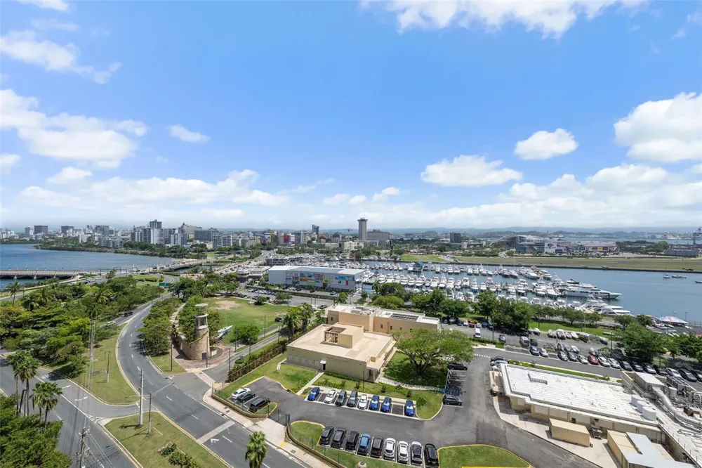 550 AVENIDA CONSTITUCION #PH-1608 San Juan, PR 00901