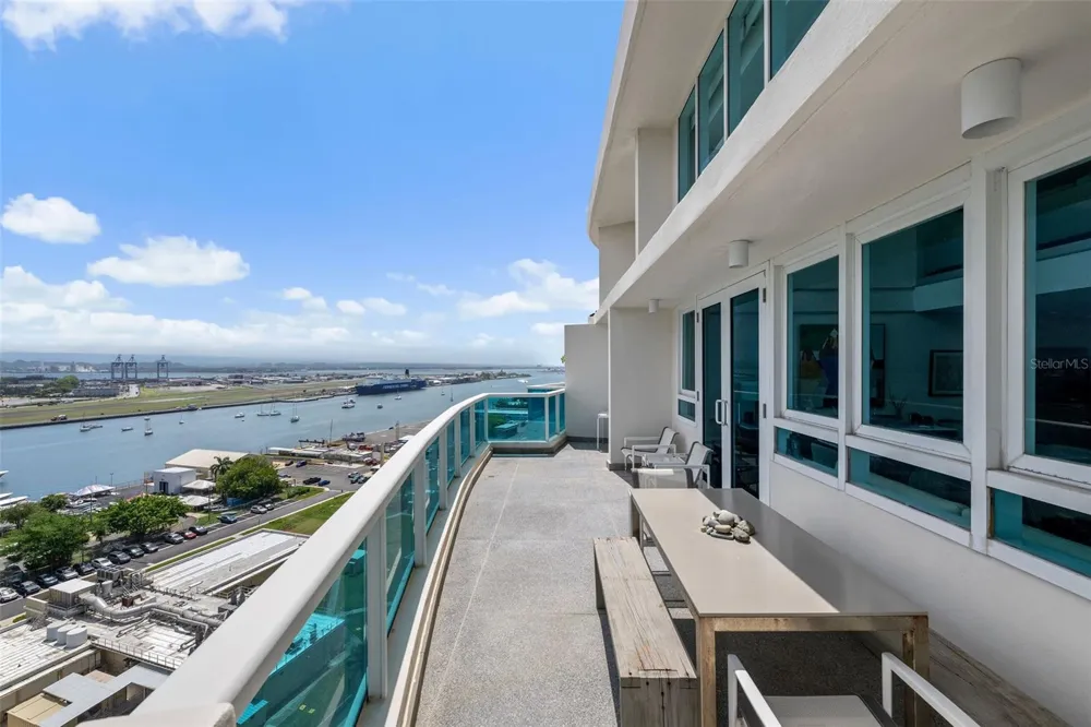 550 AVENIDA CONSTITUCION #PH-1608 San Juan, PR 00901