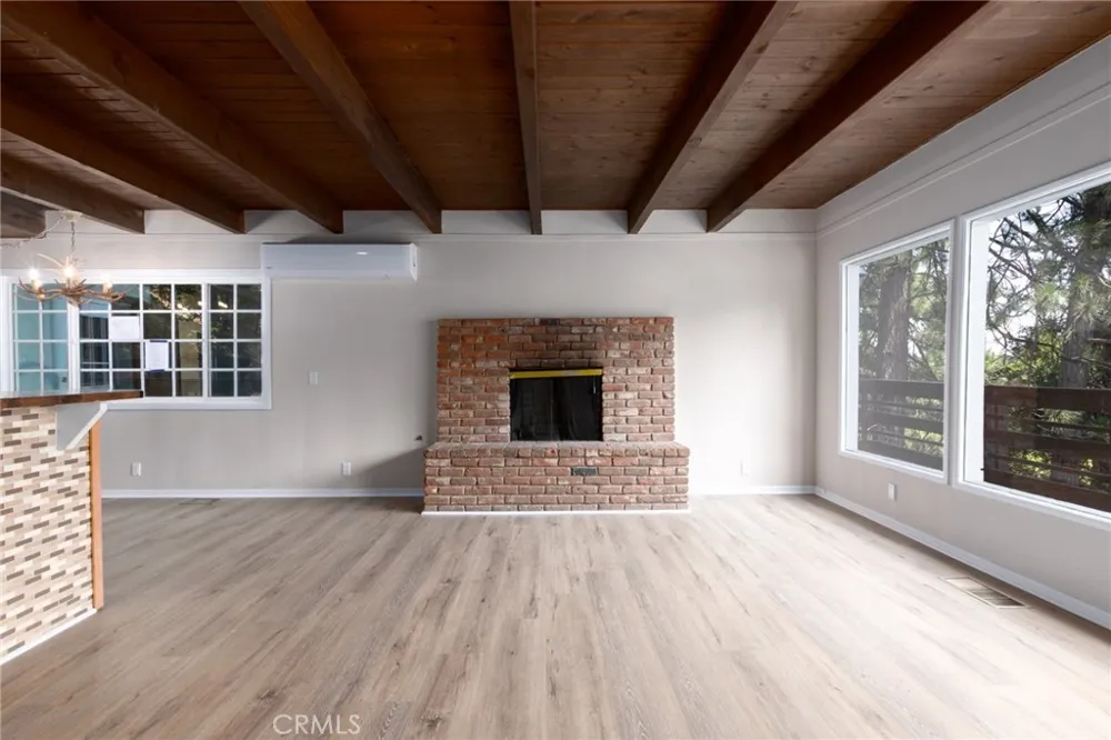 260 S Fairway Drive Twin Peaks, CA 92391