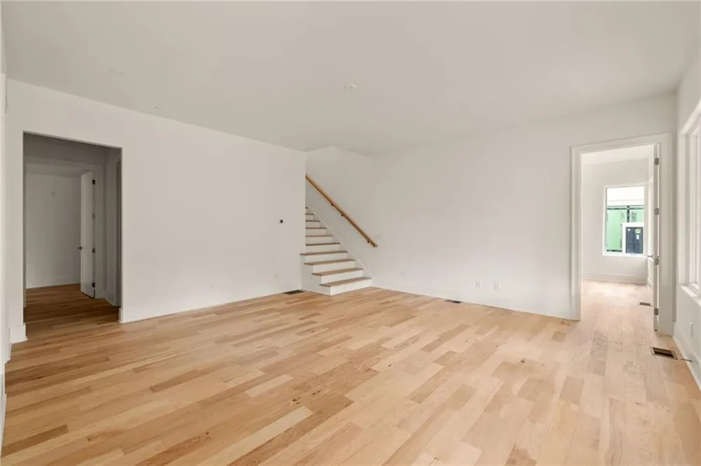 1064 Lupo Loop Chattahoochee Hills, GA 30268
