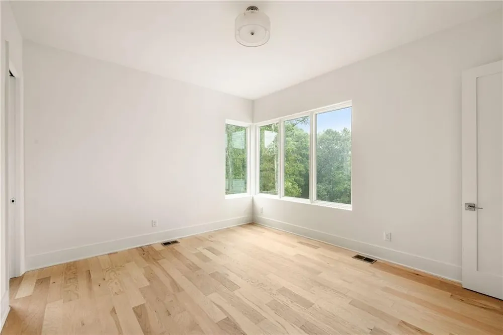 1064 Lupo Loop Chattahoochee Hills, GA 30268