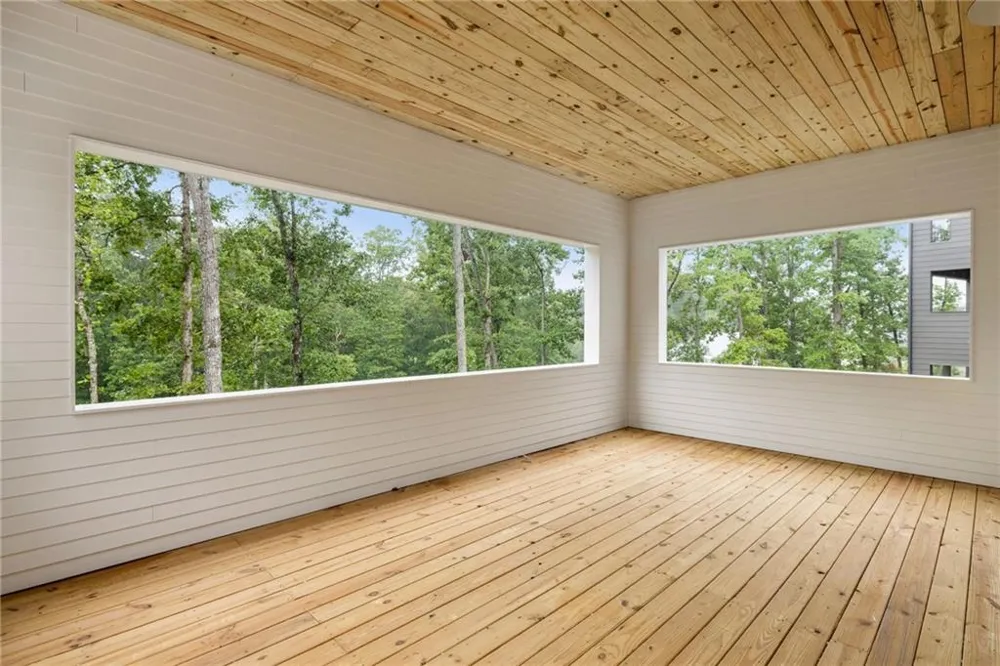 1064 Lupo Loop Chattahoochee Hills, GA 30268