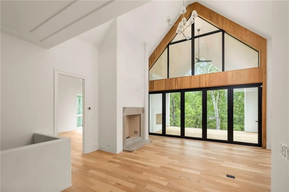1064 Lupo Loop Chattahoochee Hills, GA 30268