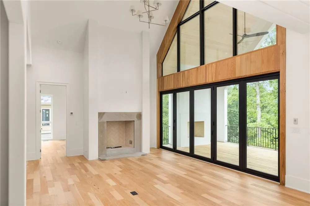 1064 Lupo Loop Chattahoochee Hills, GA 30268