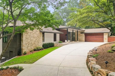 670 River Chase Point