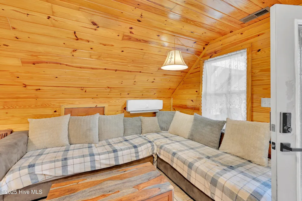640 Old Pamlico Beach Road Belhaven, NC 27810