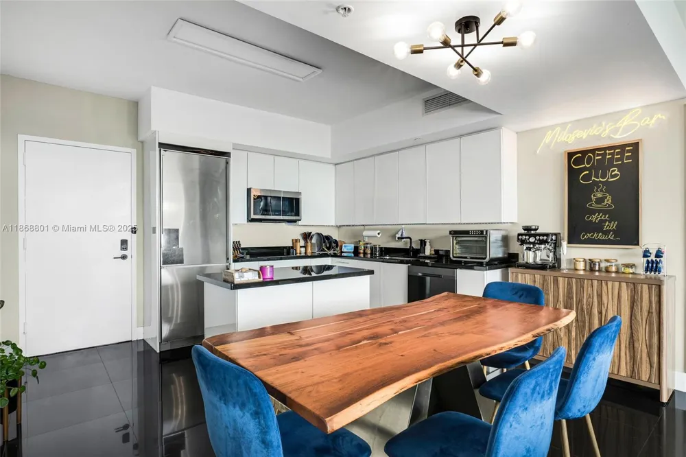 92 SW 3rd St #4312 Miami, FL 33130