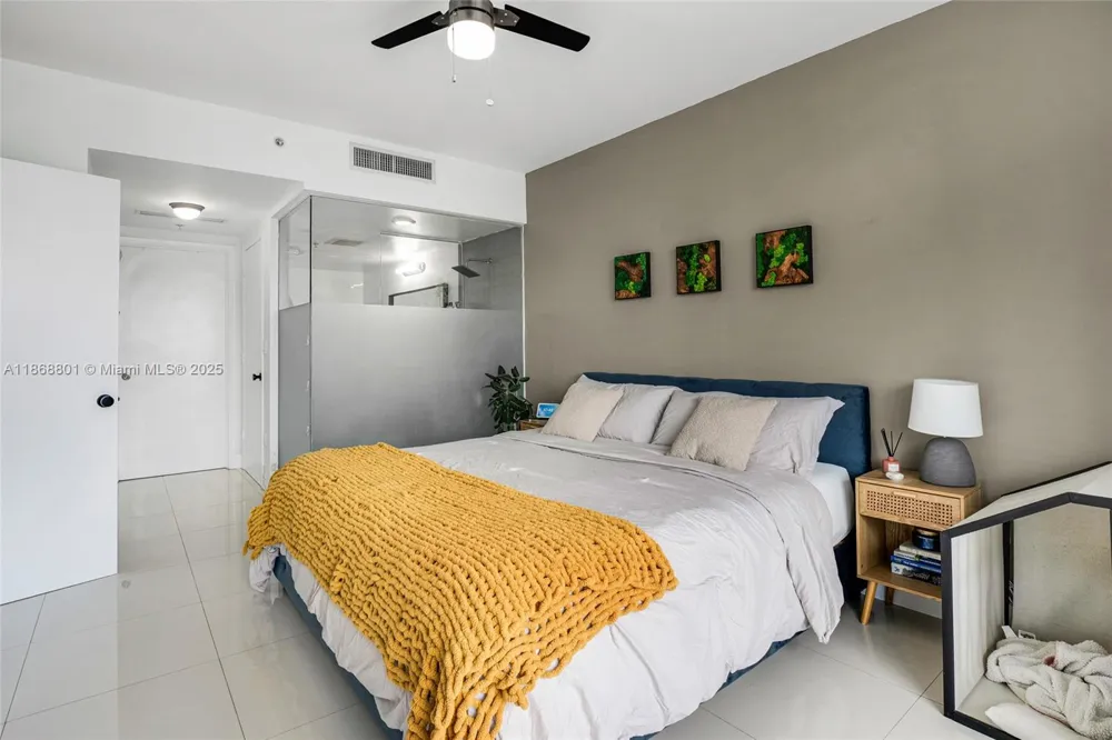 92 SW 3rd St #4312 Miami, FL 33130
