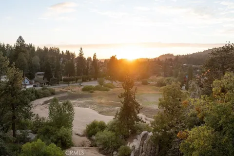 10 Sierra View Drive