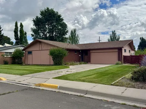 82 Sierra Avenue