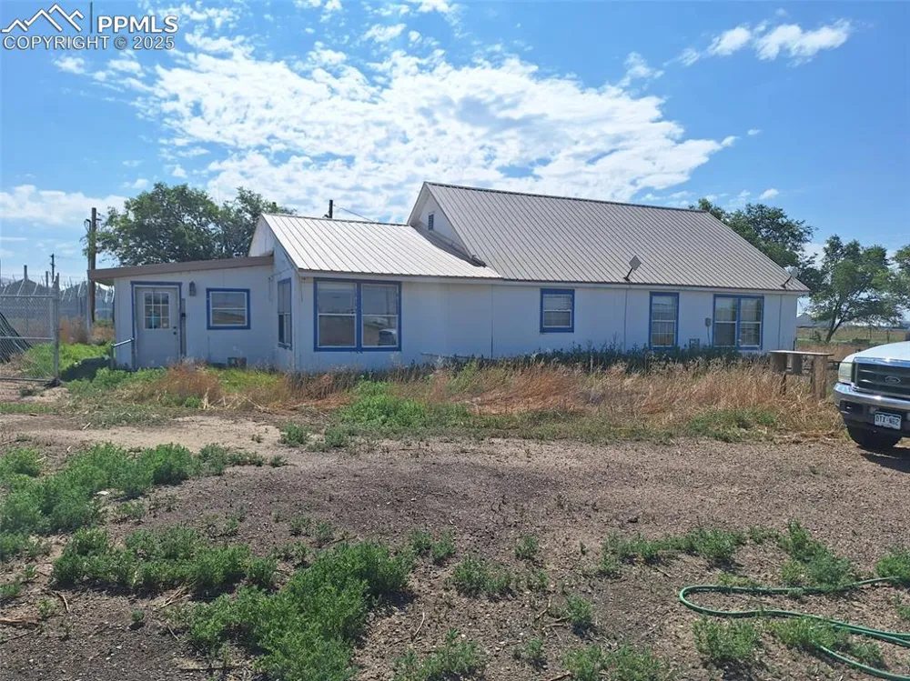 19469 County Road H Ordway, CO 81063