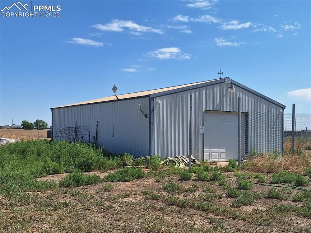 19469 County Road H Ordway, CO 81063