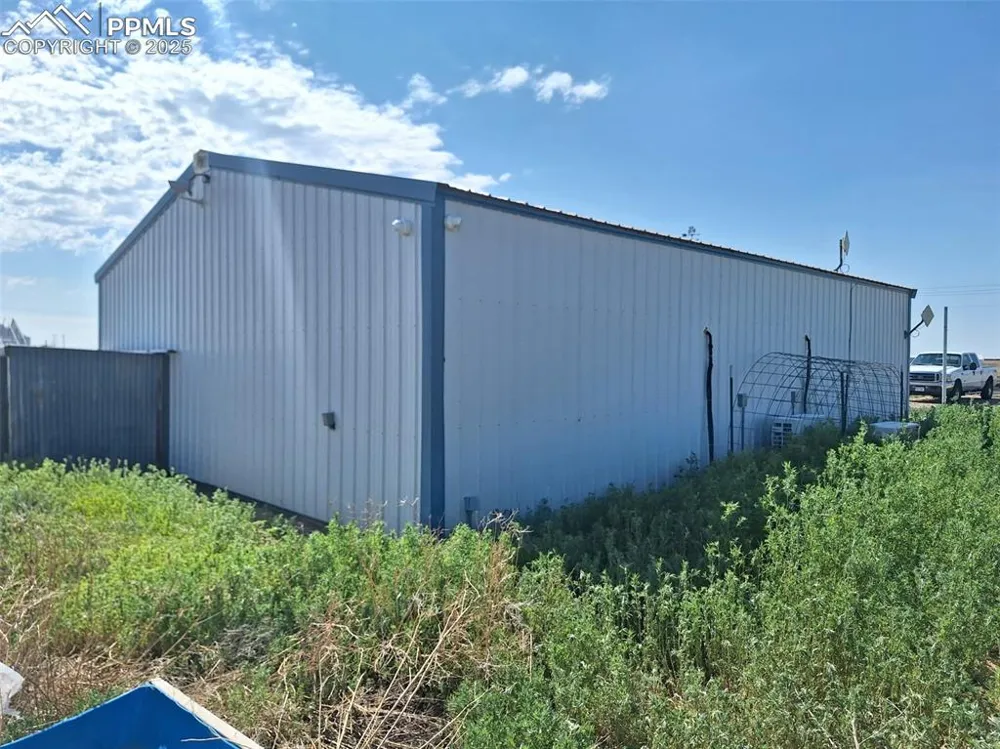 19469 County Road H Ordway, CO 81063