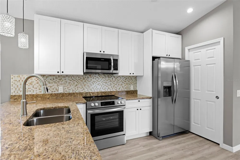3908 WALNUT AVENUE Sarasota, FL 34234