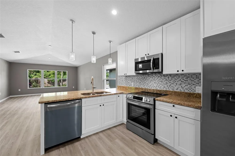 3908 WALNUT AVENUE Sarasota, FL 34234